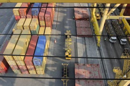 terminal-peti-kemas-tpks-kota-semarang_20161010_093436